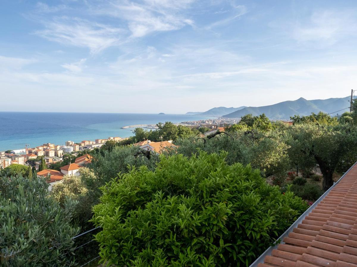 Bed and Breakfast Tra Gli Ulivi Pietra Ligure Exteriér fotografie