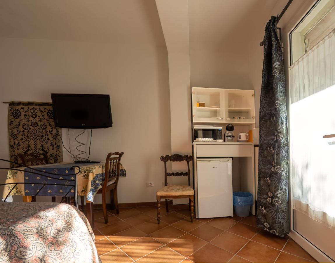 Bed and Breakfast Tra Gli Ulivi Pietra Ligure Exteriér fotografie