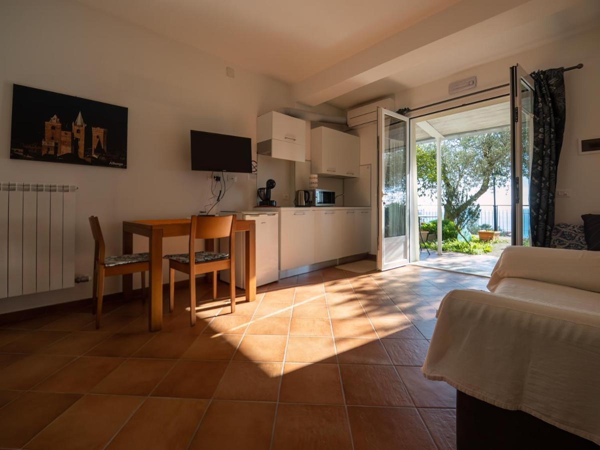 Bed and Breakfast Tra Gli Ulivi Pietra Ligure Exteriér fotografie
