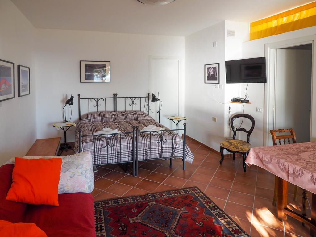 Bed and Breakfast Tra Gli Ulivi Pietra Ligure Exteriér fotografie